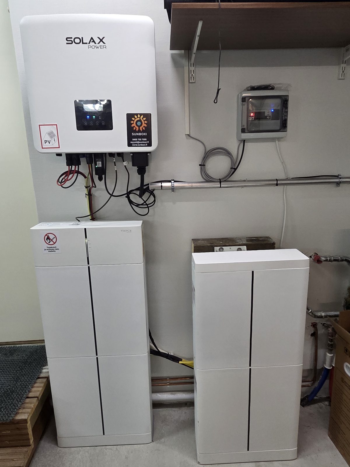 Solax 12 kWh akusto ja hybridi-invertteri